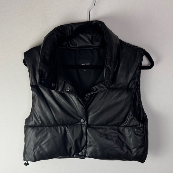 Love Tree Jackets & Blazers - Love Tree Cropped Vest - Women's Small